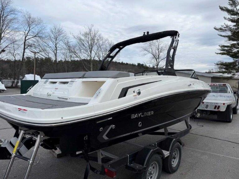 2025 Bayliner VR6 - Proarc Tower Pkg US-BLBX1107F425 [photo 21]